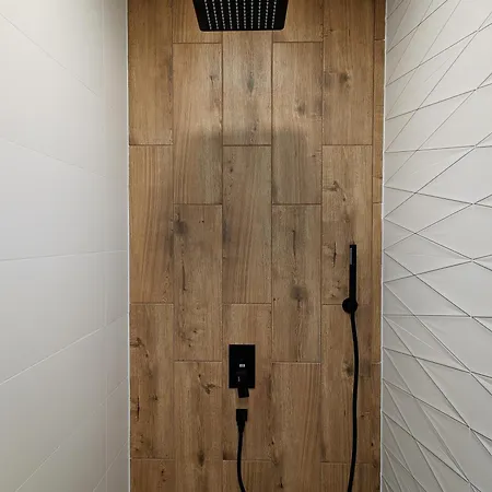 아파트 Pine & Wine Sauna 팜포로보